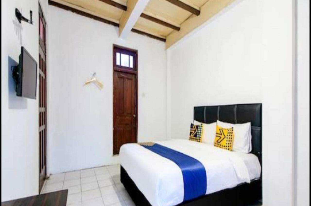 Spot On 2107 Ijo Pupus Syariah Residence Baturetno Exterior photo